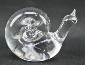 lot 193 image: Steuben Crystal Snail Figure