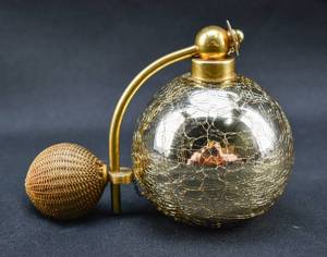 lot 182 image: DeVilbiss Reflective Gilt Crackle Perfume Bottle