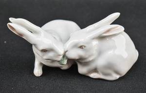 lot 150 image: Vintage Royal Copenhagen Rabbits Porcelain Figurine No. 518 Circa 1940