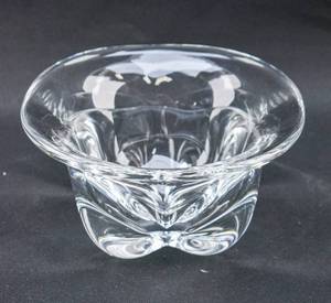 lot 220 image: Clear Glass MCM Style Bowl, Likely Magnor Norway