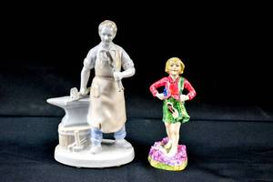 lot 230 image: 2 Porcelain People Figures