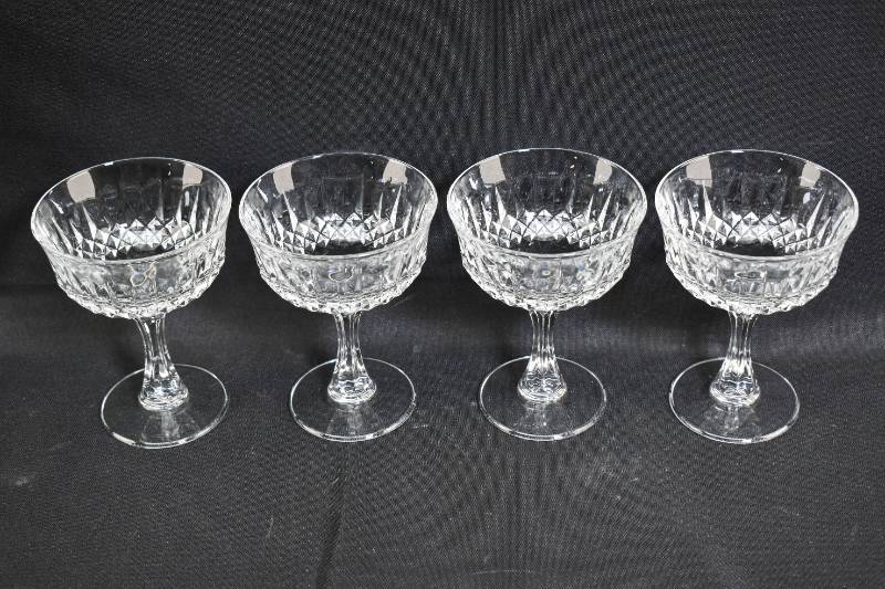 Set of Six Cristal D'arques holly Tree 5-oz. 