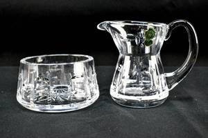 lot 74 image: Vintage Waterford Crystal Creamer and Sugar Bowl