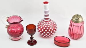 lot 160 image: 5-Piece Assorted Ruby Glass Items
