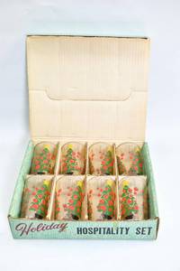 lot 138 image: Mid Century Hazel Atlas 8-Pc Set of Holiday Glasses, Christmas Tree Design
