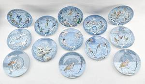 lot 93 image: Haviland 12 Days of Christmas Complete Set of Collectors Plates 1970-1981