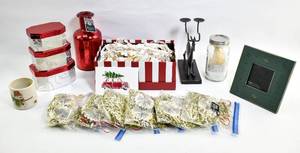 lot 91 image: Group of Assorted Christmas and Holiday Decor
