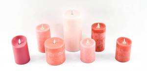 lot 272 image: 7 Various Red & Pink Moving Flame Flameless Candles