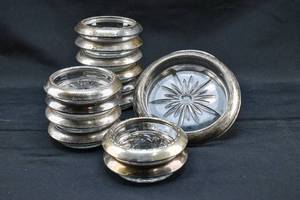 lot 180 image: 16 Cut Crystal and Silver Coasters, Majority Frank M. Whiting
