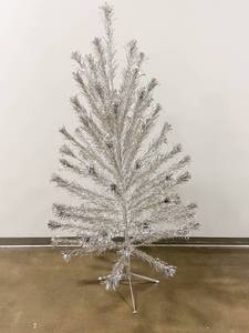 lot 15 image: The Sparkler Pom-Pom 7 Aluminum Christmas Tree