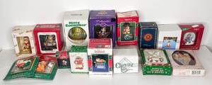 lot 317 image: Large Assortment of Christmas Ornaments, Hallmark Keepsake, Enesco, Charming Tails, Etc.