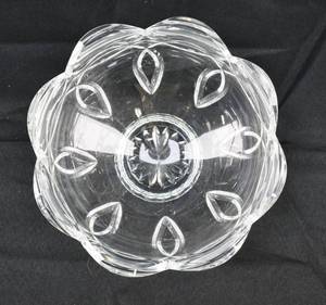 lot 26 image: Waterford Footed Crystal Serving Bowl