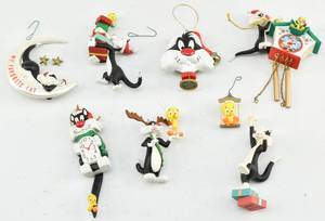 lot 311 image: 7 Collectible Sylvester Cat Ornaments