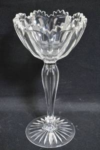 lot 53 image: Libbey Glassware Tall Crystal Compote Bowl or Candy Dish