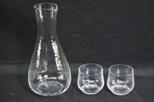 lot 52 image: Pukeburg Glass 3-Piece Hammered Glass Carafe Set