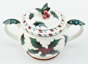lot 107 image: 7 Piece Lefton Ceramic Tea Set