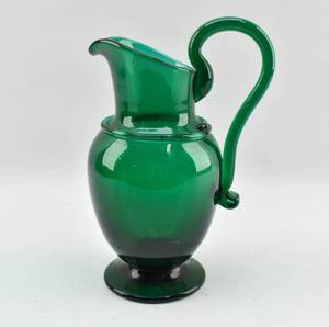 lot 308 image: Emerald Green Glass Pitcher