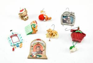 lot 314 image: 8 Hallmark Keepsake Cat Ornaments