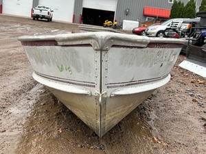 lot 5 image: AlumaCraft T-12S Aluminum Fishing Boat