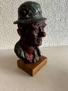 Bust of Emmett Kelley - World Famous Clown