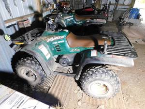 lot 2 image: 2001 Polaris Xplorer 400 4x4 . 4 Wheeler ATV - Low Miles
