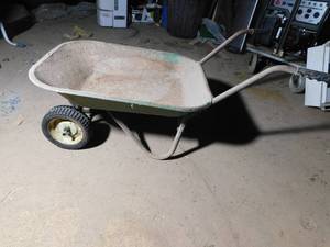 lot 29 image: Wheelbarrow