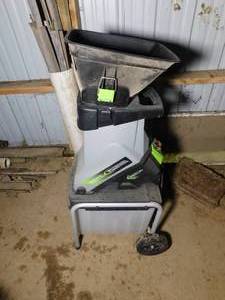 lot 41 image: Earthwise ChipperShredder