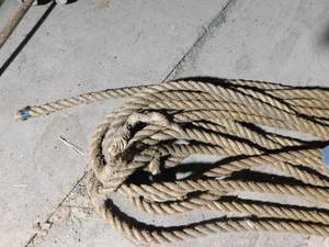 lot 48 image: Heavy Duty Barn Rope