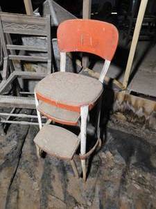 lot 55 image: Set of Antique Chairs