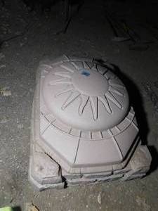 lot 73 image: Sandbox With Lid