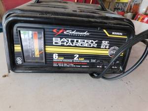 lot 121 image: Schumacker Battery Charger