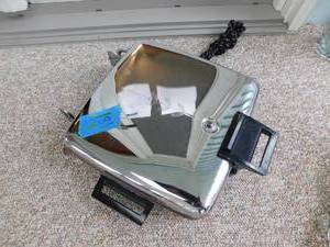 lot 181 image: Pencrest Waffle Maker