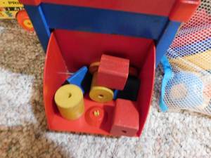 lot 198 image: Toy Lot