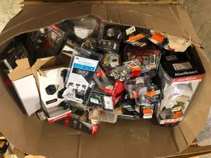 Gaylord of Door Knobs and Hardware Various Models and Conditions  Customer Returns See Pictures