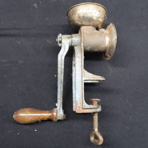 lot 56 image: ANTIQUE CAST IRON POPPYSEED MILL
