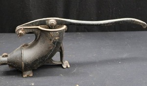 lot 57 image: ANTIQUE MEAT  SAUSAGE STUFFER