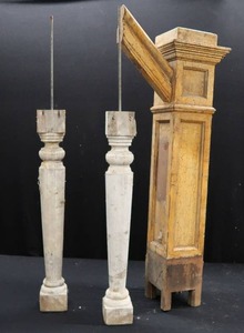 lot 92 image: VINTAGE WOODEN POSTS PICKERS DREAM