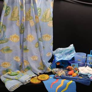 lot 95 image: PERFECT FOR YOUR CABIN OR KIDS BATHROOM