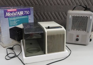 lot 105 image: HEAT AND HUMIDITY
