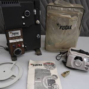 lot 114 image: VINTAGE DUAL 8 PROJECTOR