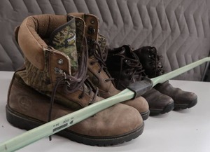 lot 116 image: BEN PEARSON BOW PLUS LEATHER BOOTS
