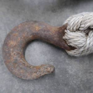 lot 124 image: LARGE COTTON ROPE WITH HOOK PLUS