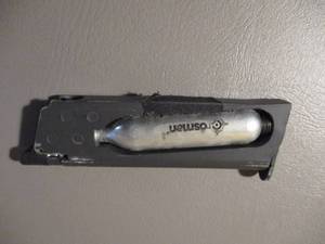 lot 11 image: Springfield CO2 BB gun Magazine