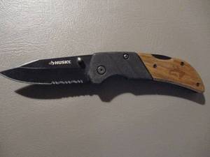 lot 42 image: Husky Brand Folding Knife