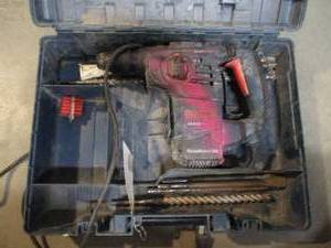 lot 67 image: Bosch Hammer-Drill