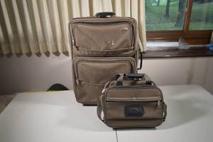 Samsonite Large Suitcase with Carryon, Brown