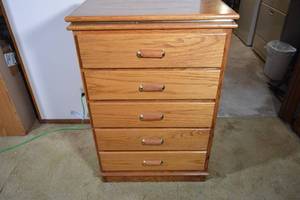 Wooden Dresser, 5 Drawers