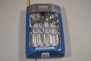 Hampton Silversmiths 20pc Flatware Set