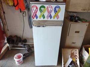 lot 3 image: u line fridge