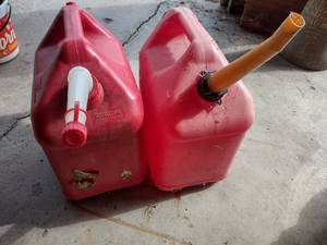 lot 10 image: Gas Cans